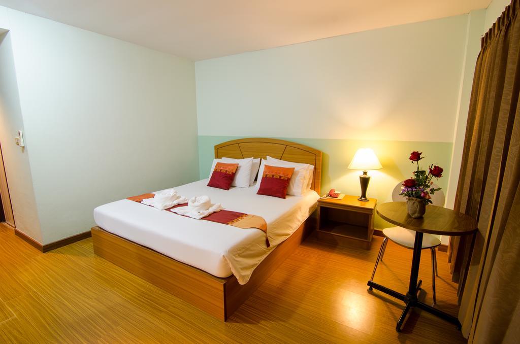 Ranong Garden Hotel Pokoj fotografie